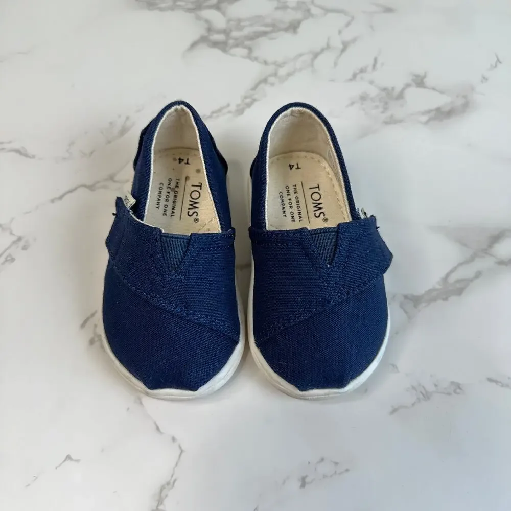 Toms classic shoes